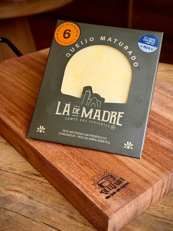 Queijo Lá de Madre 6 Meses de Maturação - Fazenda Santa Mônica