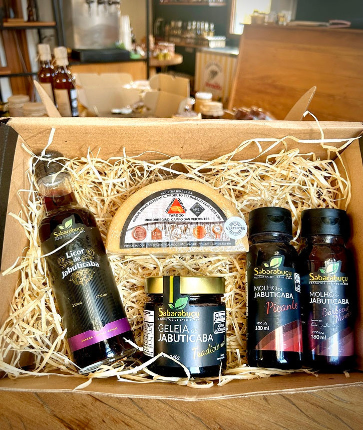 Kit Jabuticaba Sabarabuçu - Queijo Taroco - Geleia - 2 Molhos - Licor