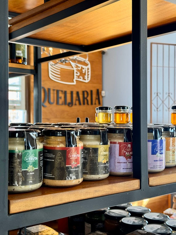 Pasta de Queijo com Alho Azeite e Ervas - Truta da Serra