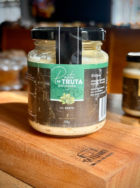 Pasta de Truta Defumada com Molho Pesto - Truta da Serra