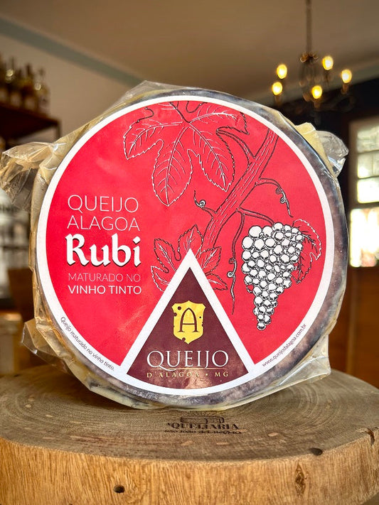 Queijo Artesanal Alagoa Rubi - Maturado no Vinho Tinto - Mantiqueira