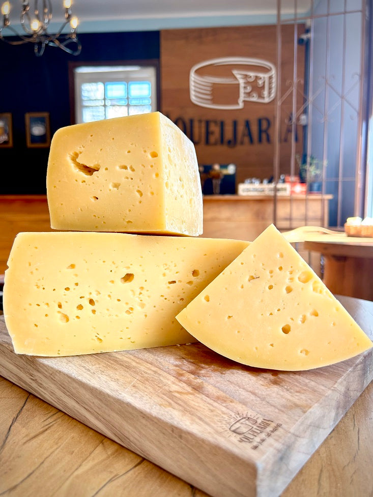 Queijo da Lucia Montanhês - Maturado por 120 dias - Sabores do Sítio