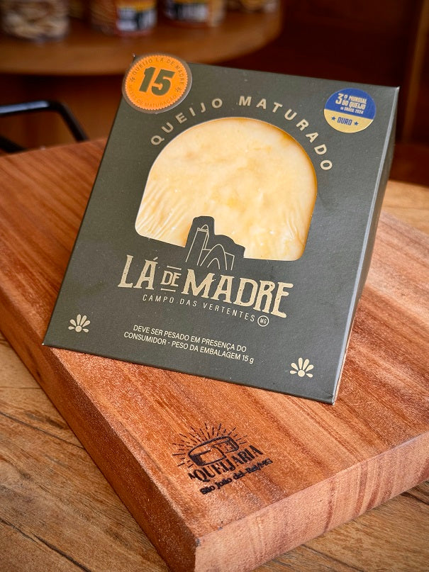 Queijo Lá de Madre 15 Meses de Maturação - Fazenda Santa Mônica