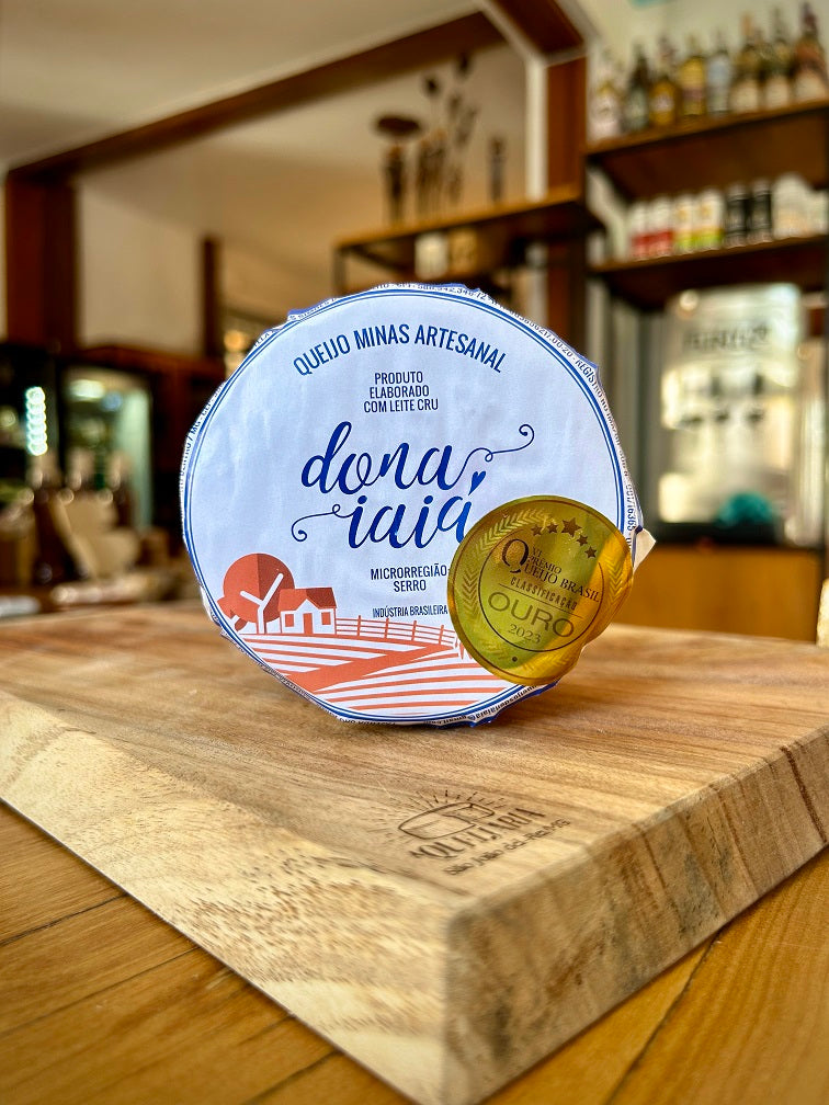 Queijo Minas Artesanal Dona Iaia - Região do Serro